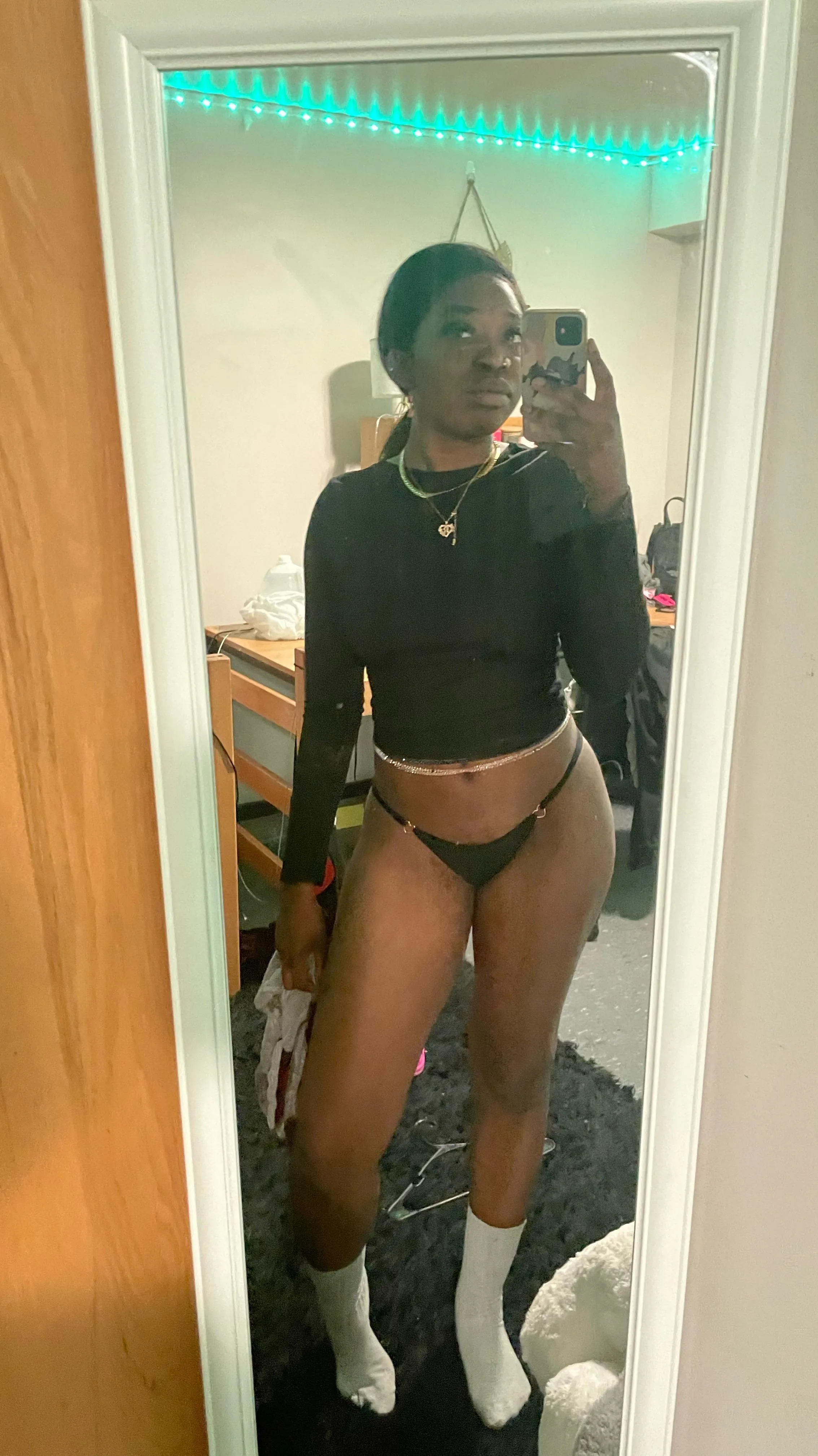 Good night, don’t forget my power over you never fades💋✨