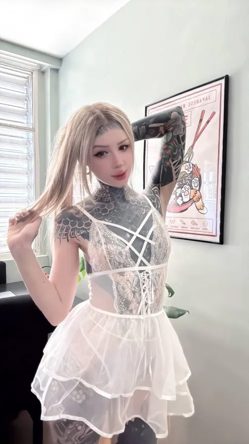 I think I look sexy with this outfit