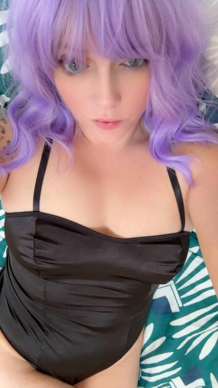 I'm picking random redditors to send nudes to, who's in? ( only the first 75 ;)