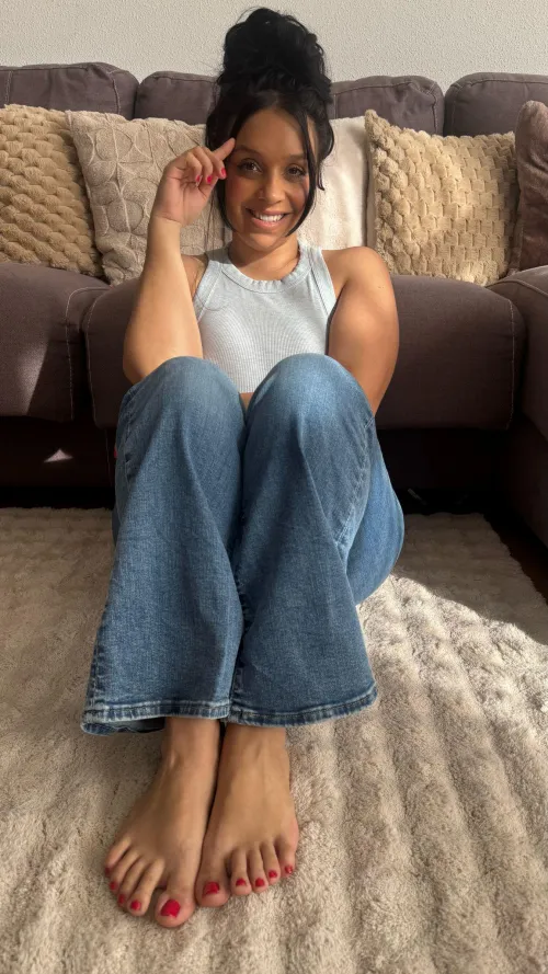 Milf Not ideal, but fully natural, sexy and naughty for you