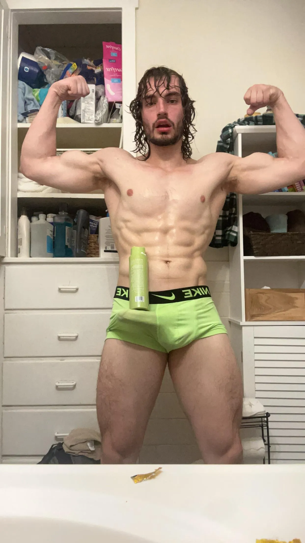 My legs have always been my biggest strongest muscles, wouldn’t you agree? 🤔🤭