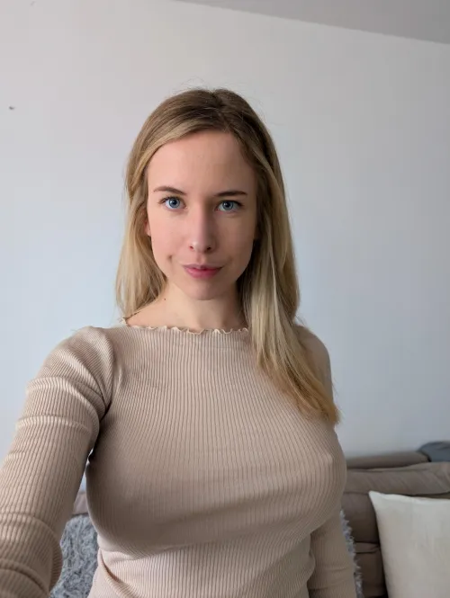 No bra is the only answer