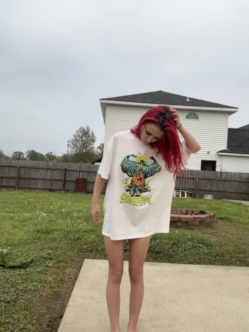 Not your typical redhead…this tb knows how to play rough🤓