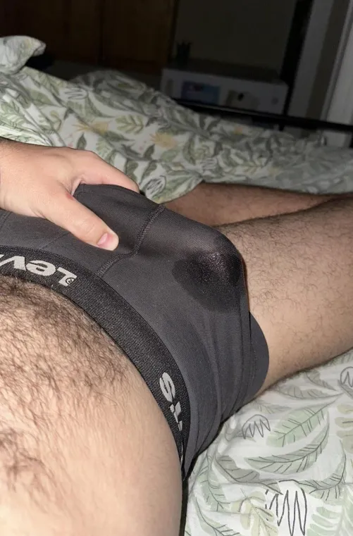 Shared rooms make me too horny 😩😮‍💨