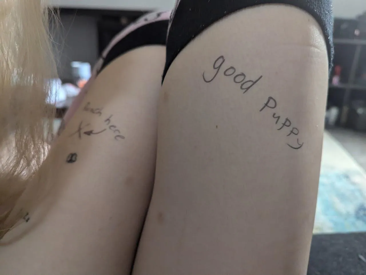 this is how you treat puppygirls... right? :3