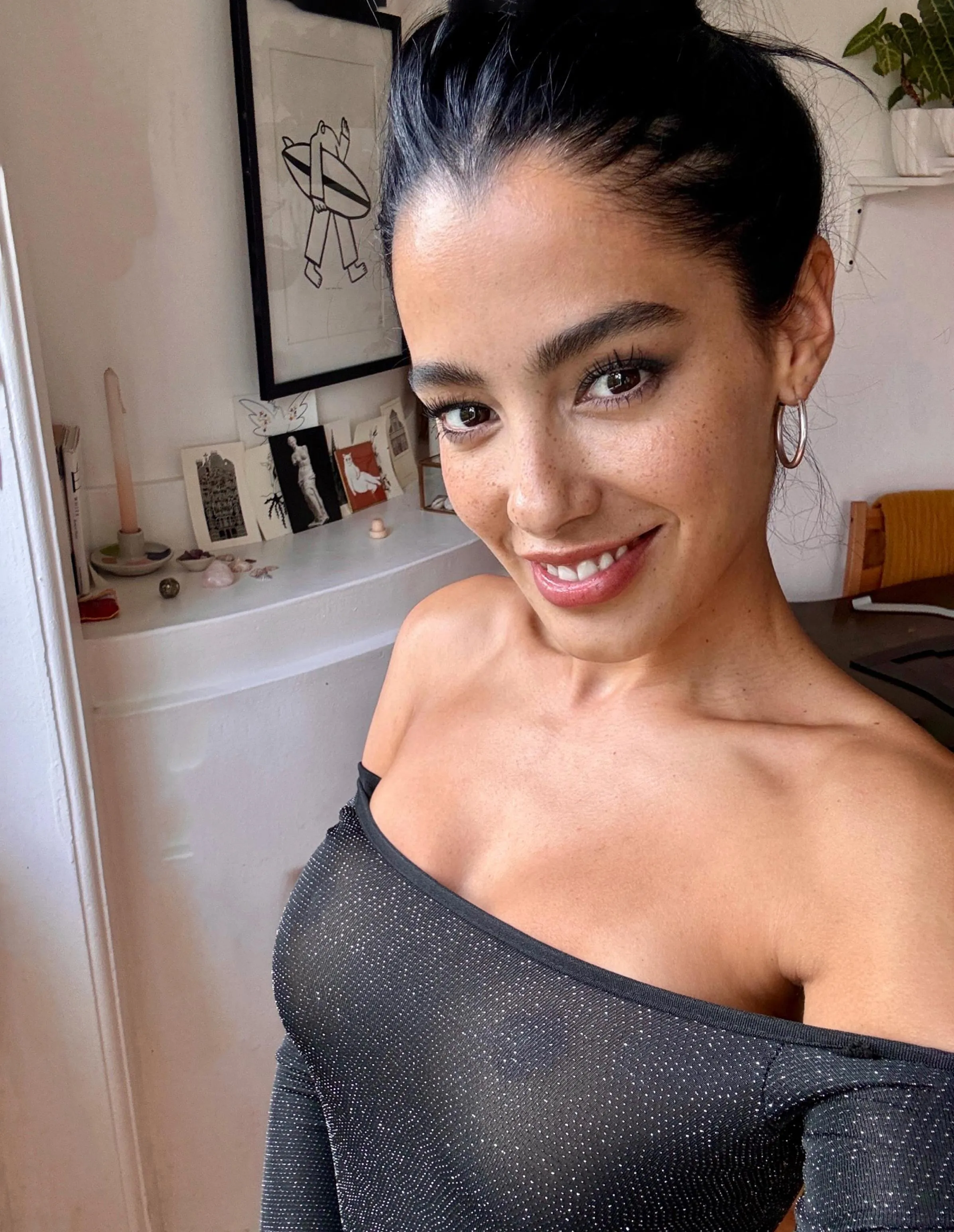 What do you think of the dark Latinas here