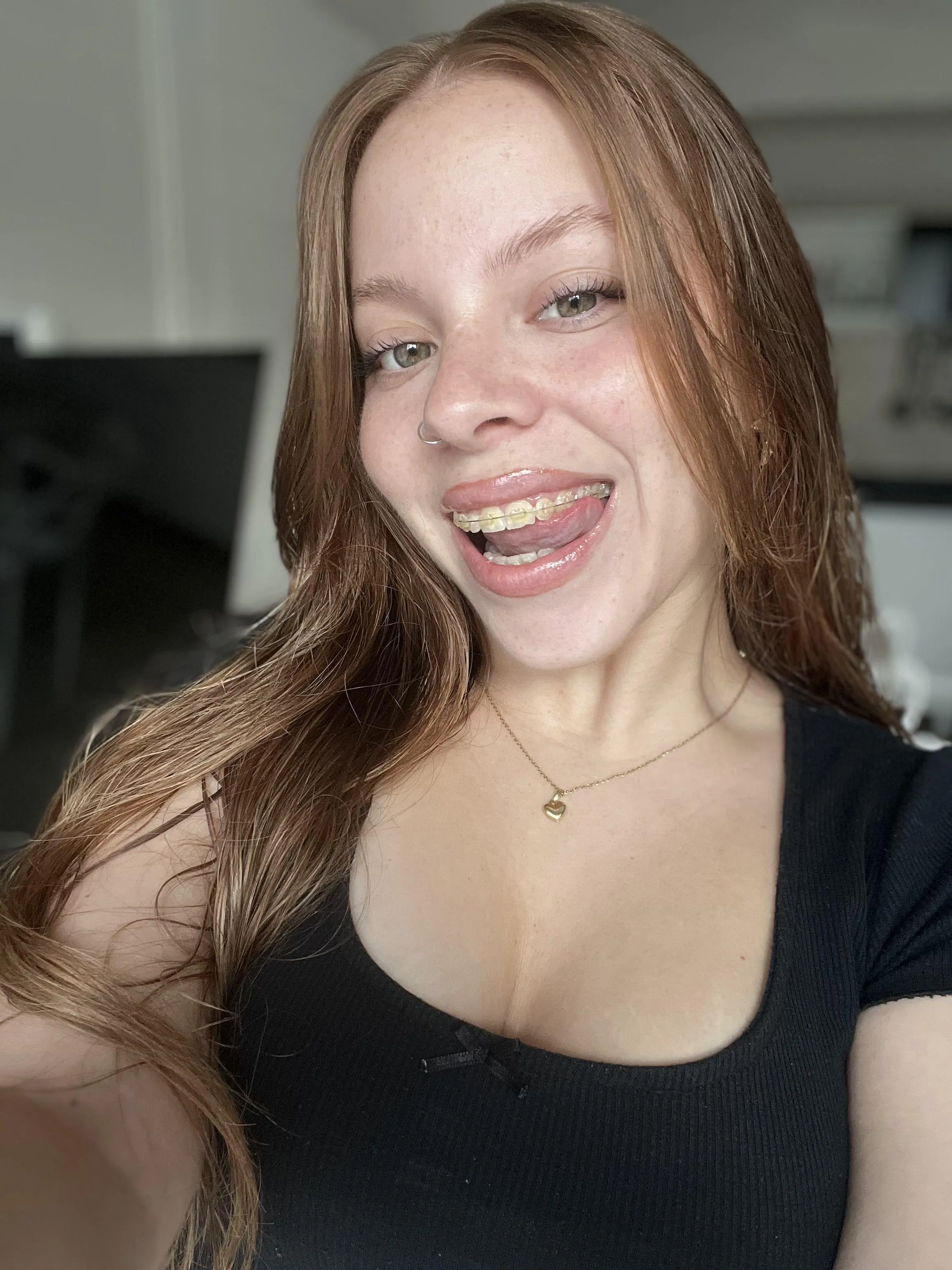 Cum on my braces and let me lick he cum off of it