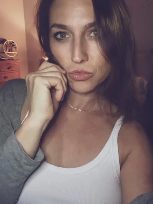 I'm late 40's been on OF 4 weeks with 100 subs...should I charge a subscription fee? Would love some advice! Thanks 💕