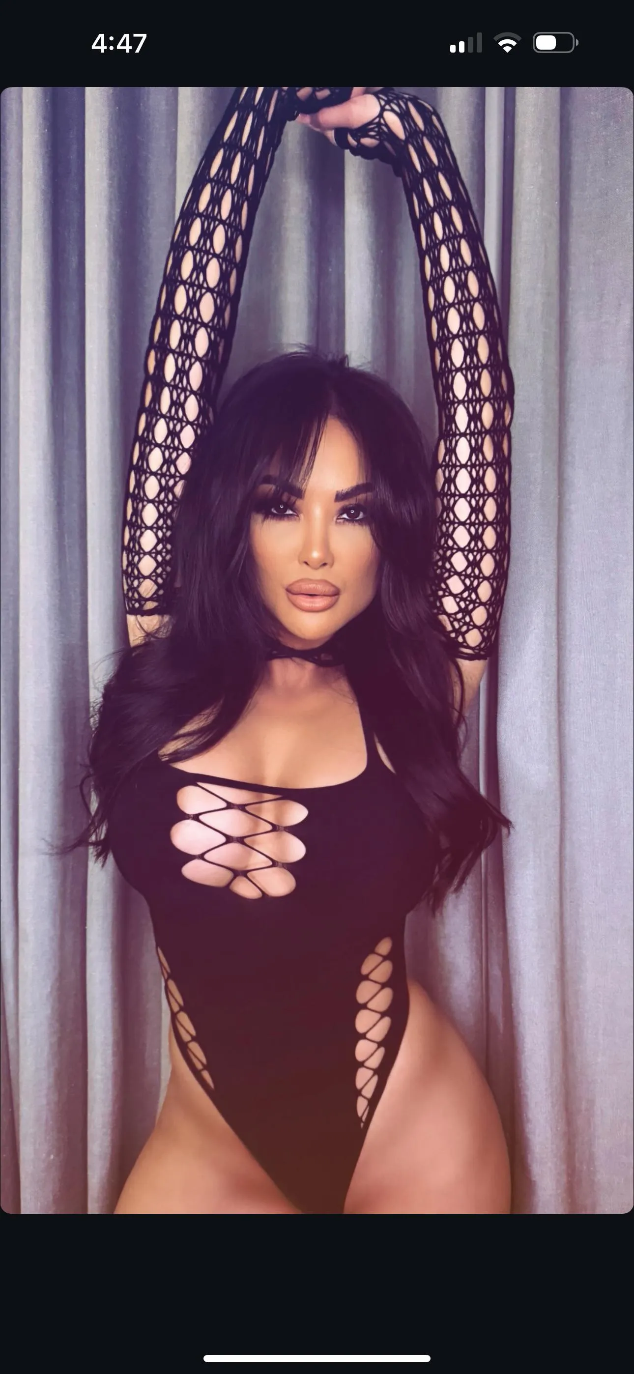 It’s a crime she doesn’t shoot scenes anymore