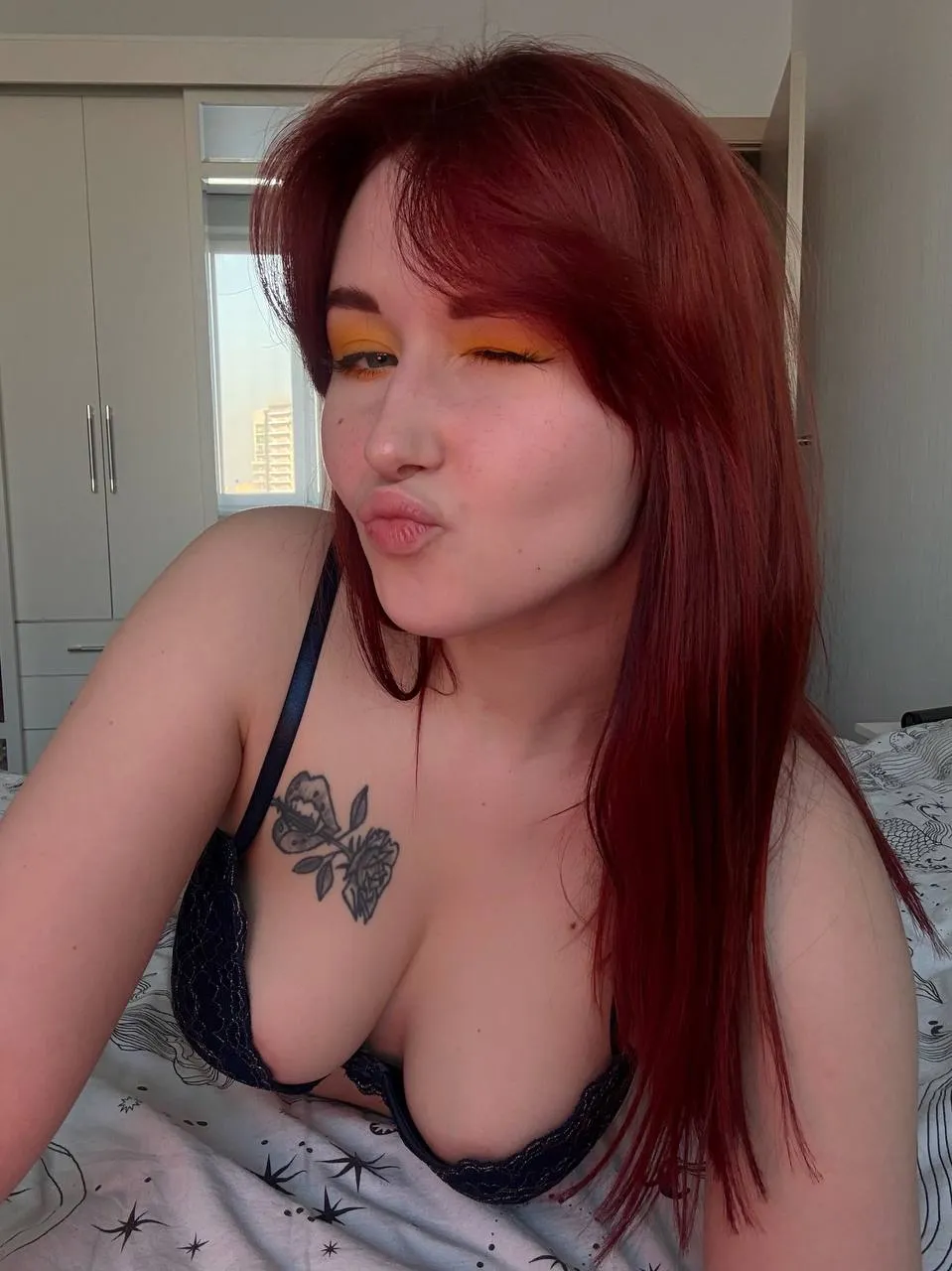 want to feel your lips on my plump lips.