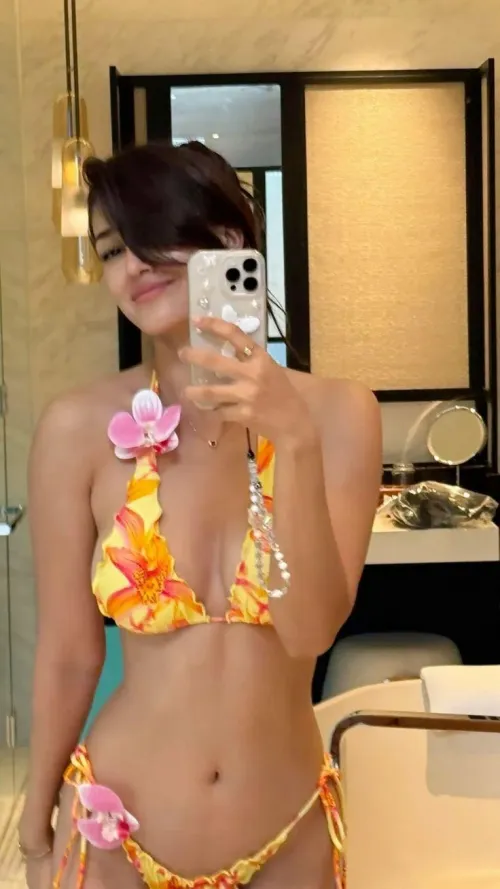 Disha's bikini looks damm good ๐ Disha's bikini looks damm good ๐