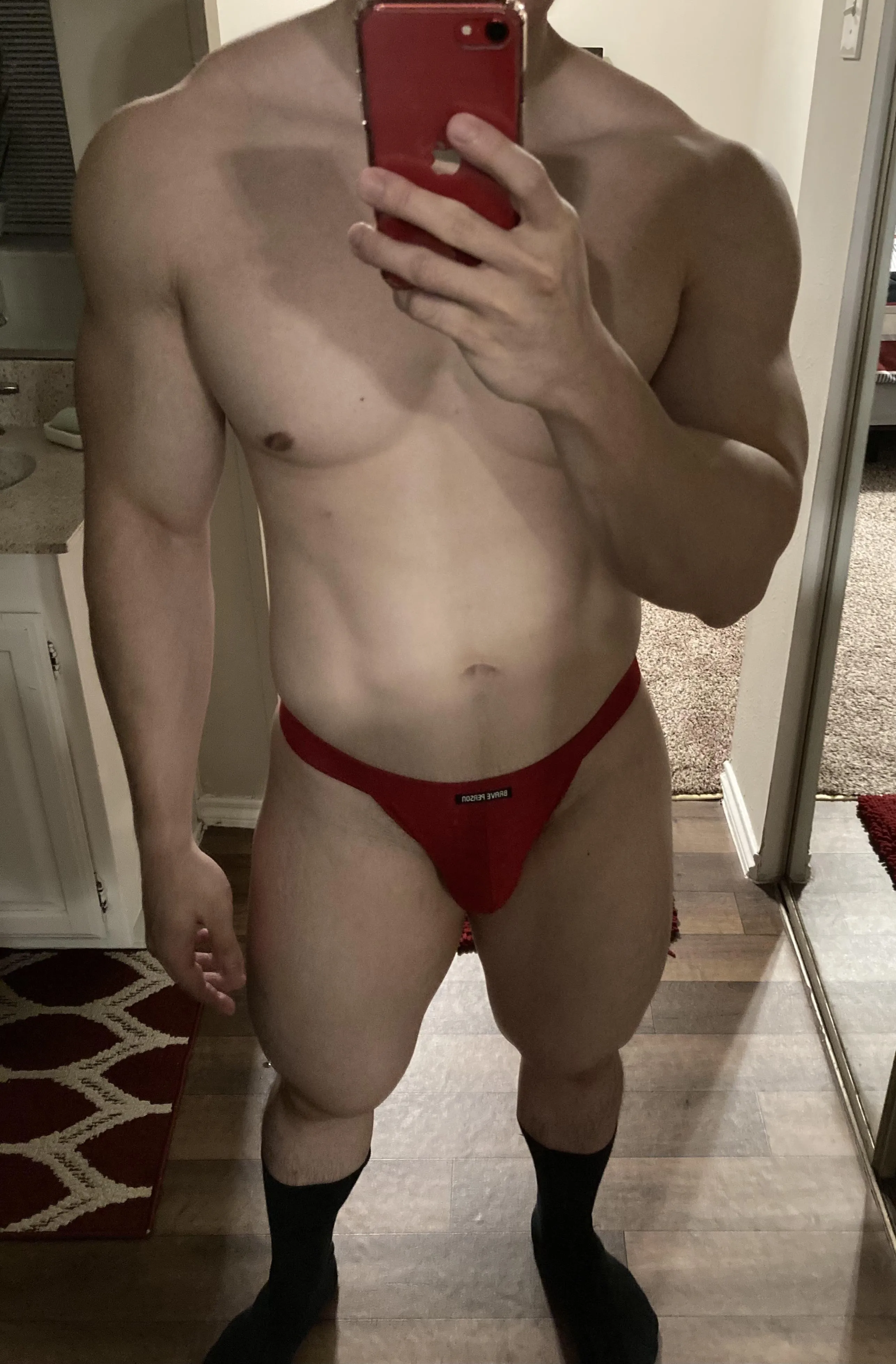 Feeling sexy in red underwear 😎