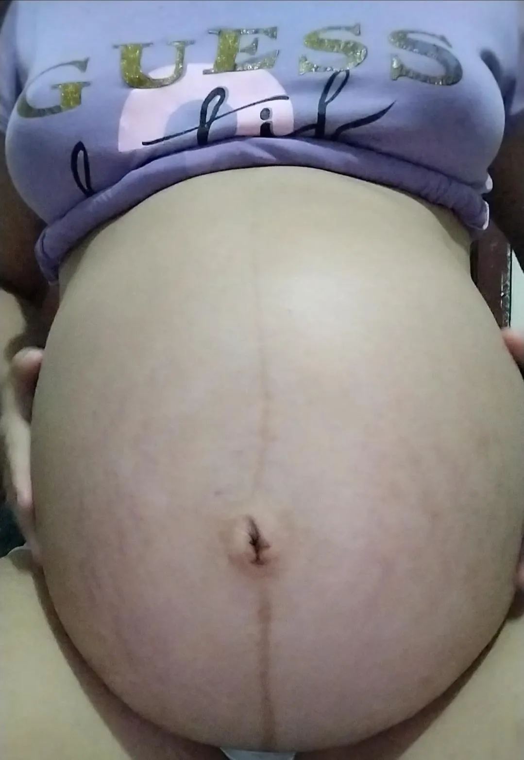 Feeling strong pregnant contractions excites me