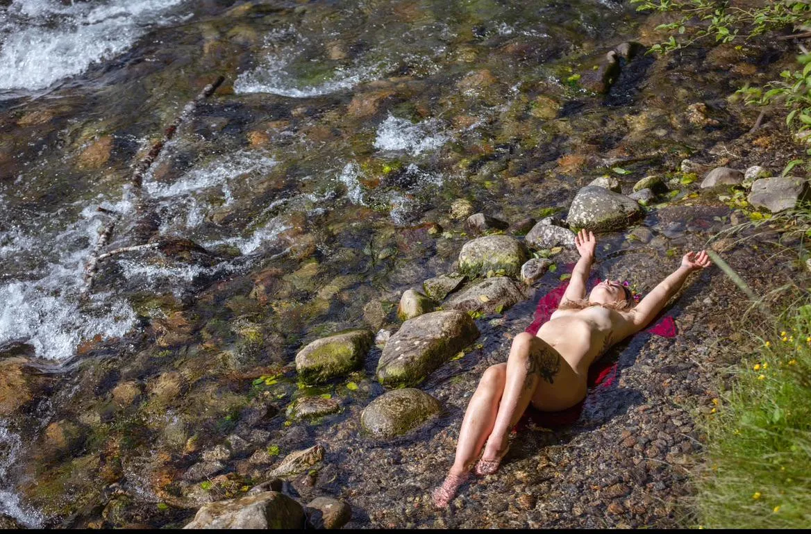 Happy equinox! It’s Aries season!