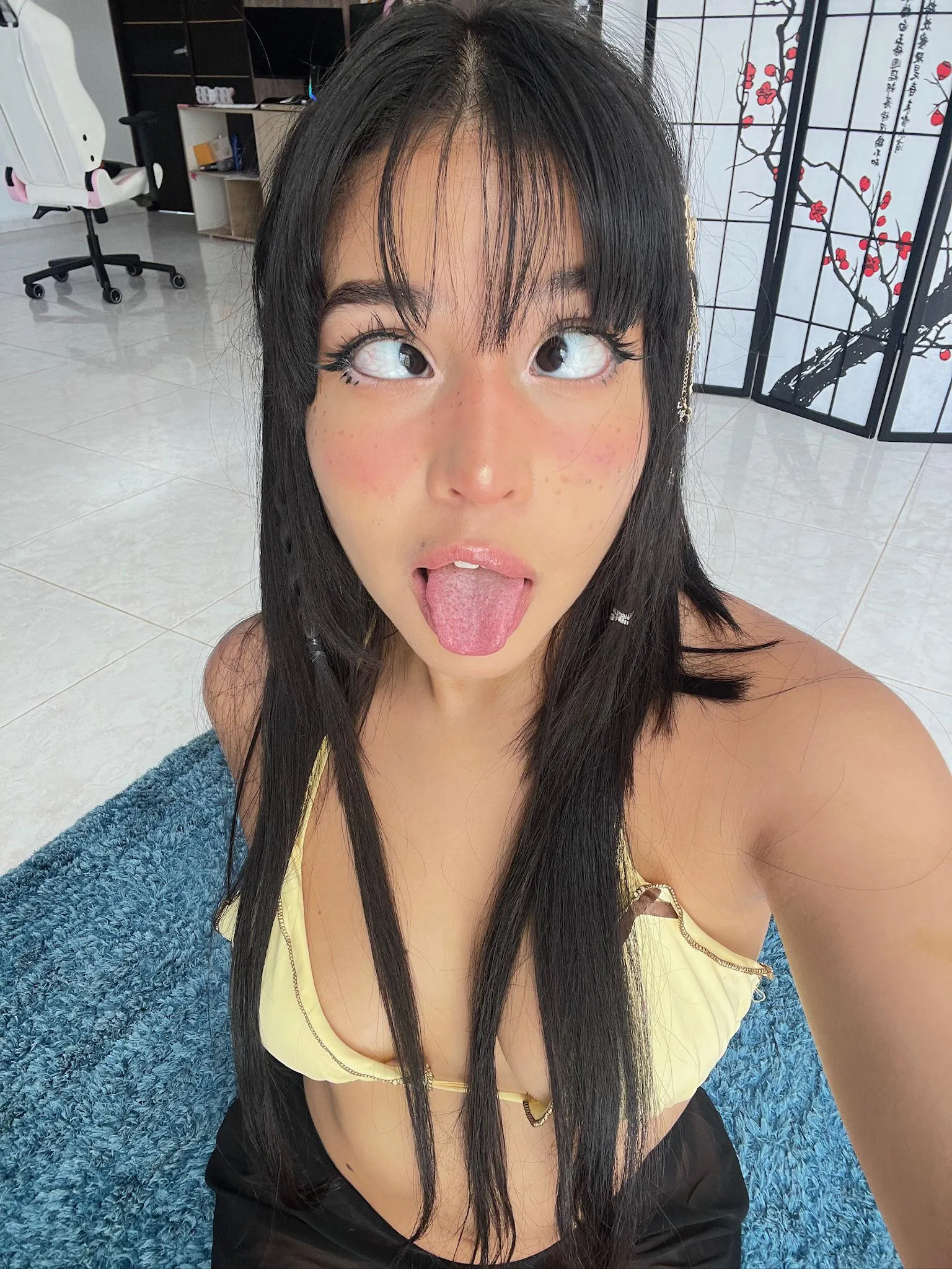 hows my ahegao?