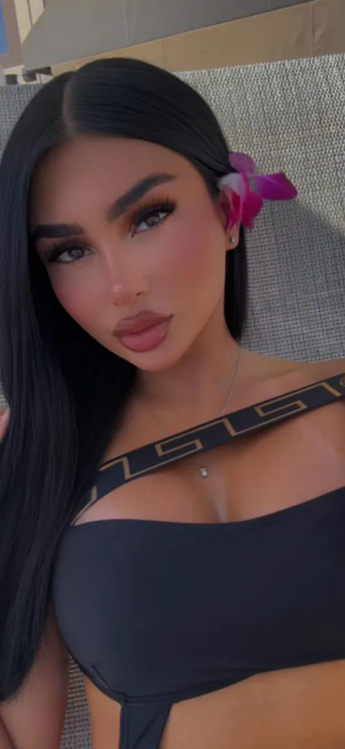 say “yes” if you want the cumshot video (not kidding try me 😈)