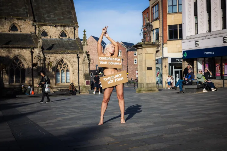 Social media is a police state