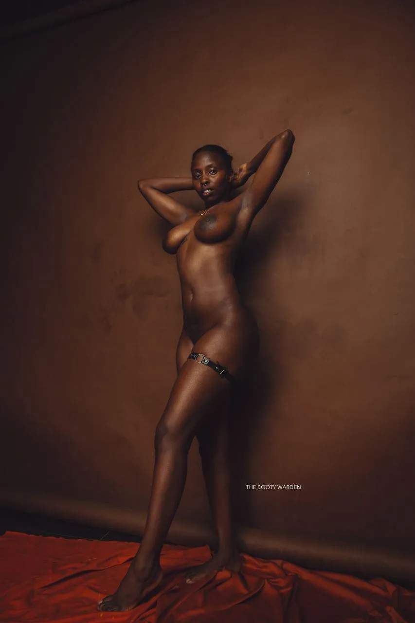 Those tits should be in your hand