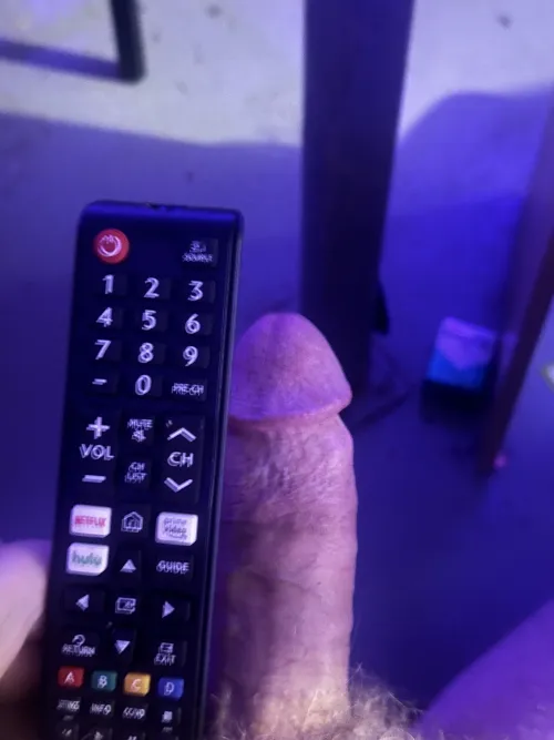 29 male looking to get off