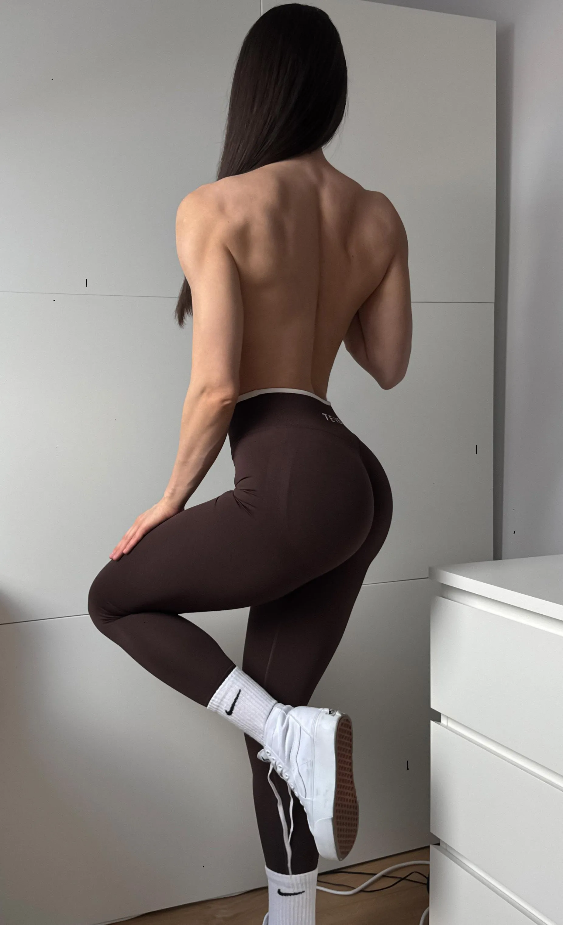 fit back (oc)