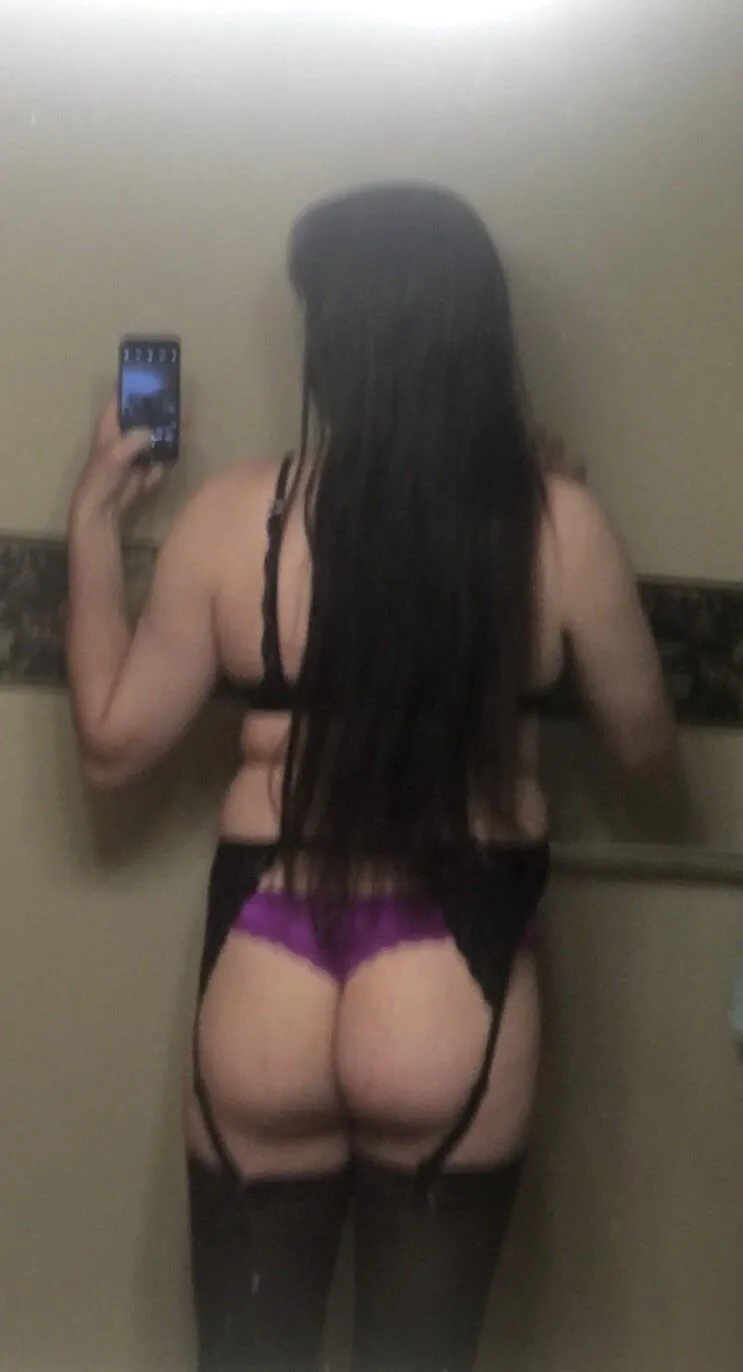 I just wanna be a sissy for real men age:34