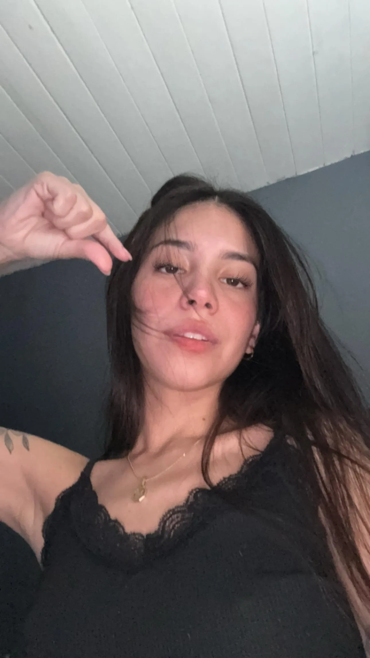 Less than 6 inch? tax big clitty😂