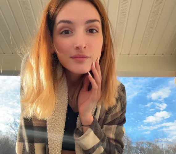 Mommy’s looking for her next good boy 🥰