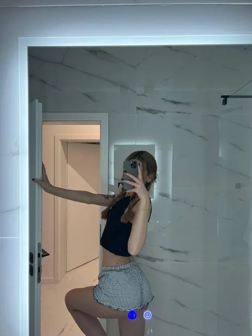 Will you play with an adorable girl like me