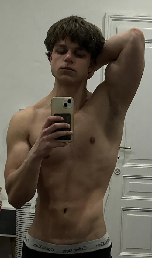 Would you bury your face in my pit?