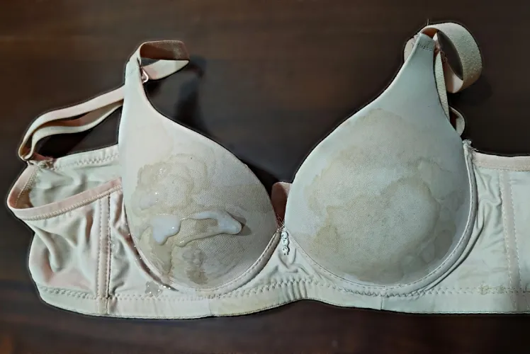 16th load on gf's bra. Just curious, is my 'daily' posting getting boring/annoying? 😅