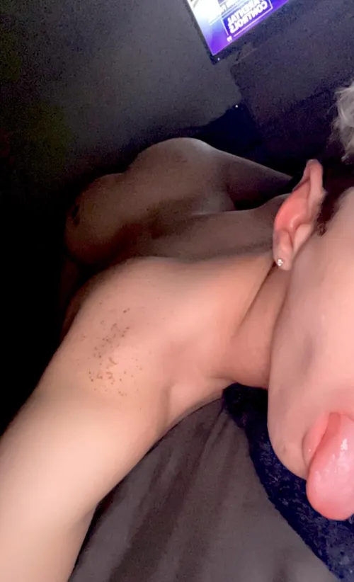 23 twink faggot for use 😝