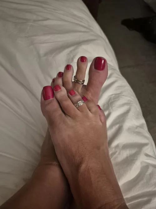 A fresh pedi is always good!