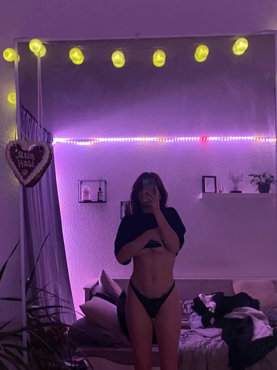 Come play with me 😘