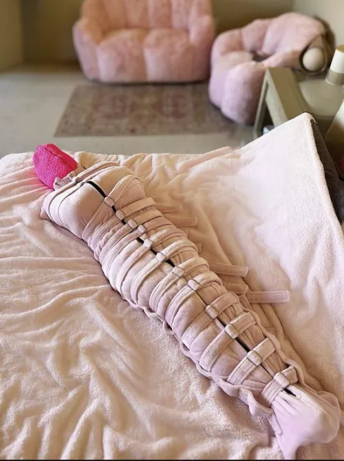 Cozy and totally immobile. I need someone to do this to me~. If anyone’s up to rp this, dm me!