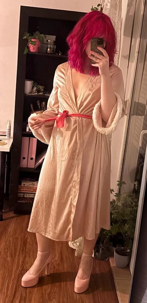 First time posting in here, I hope you're all okay with pink-haired trans girls in pink nightgowns and pink heels ;)