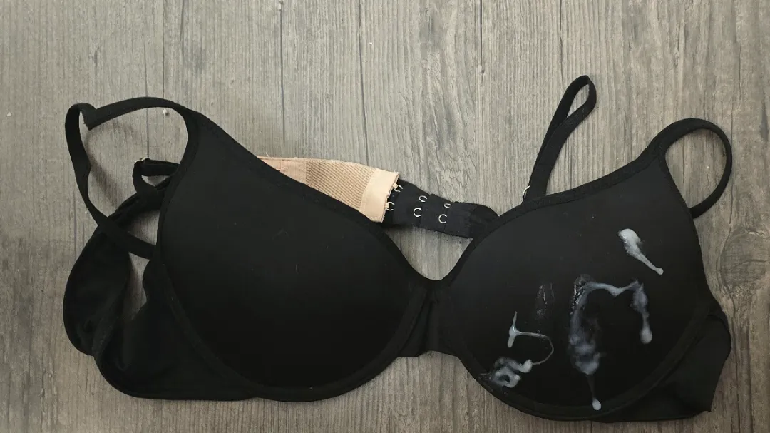 George Brand... unknown size. Has bra extender