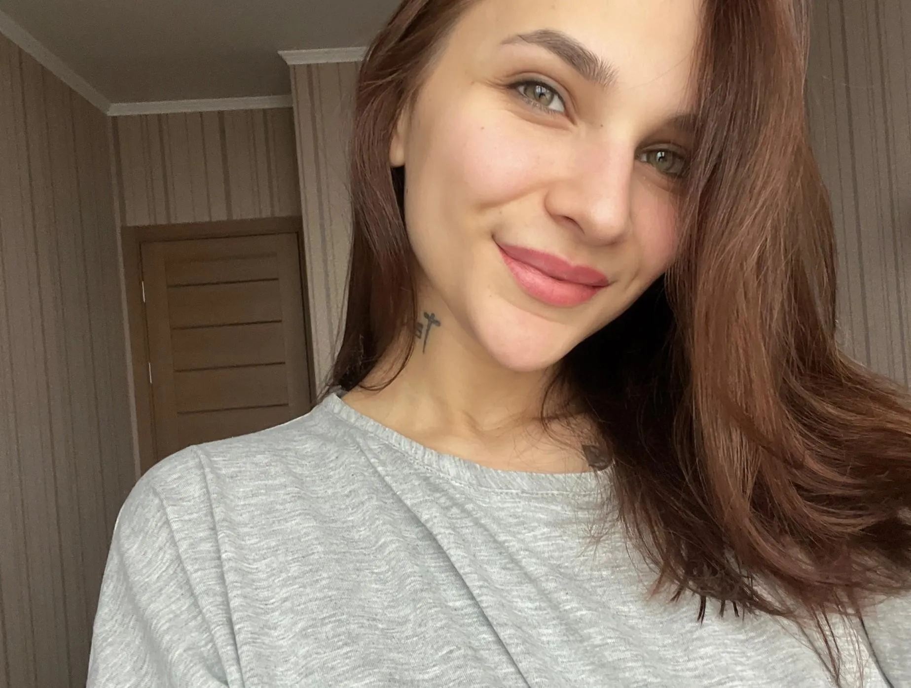 I like the feeling when I'm without makeup