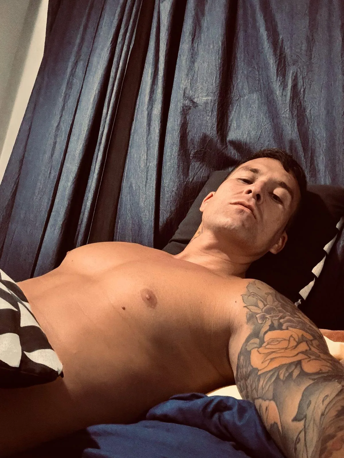 I want to be your tattooed boy