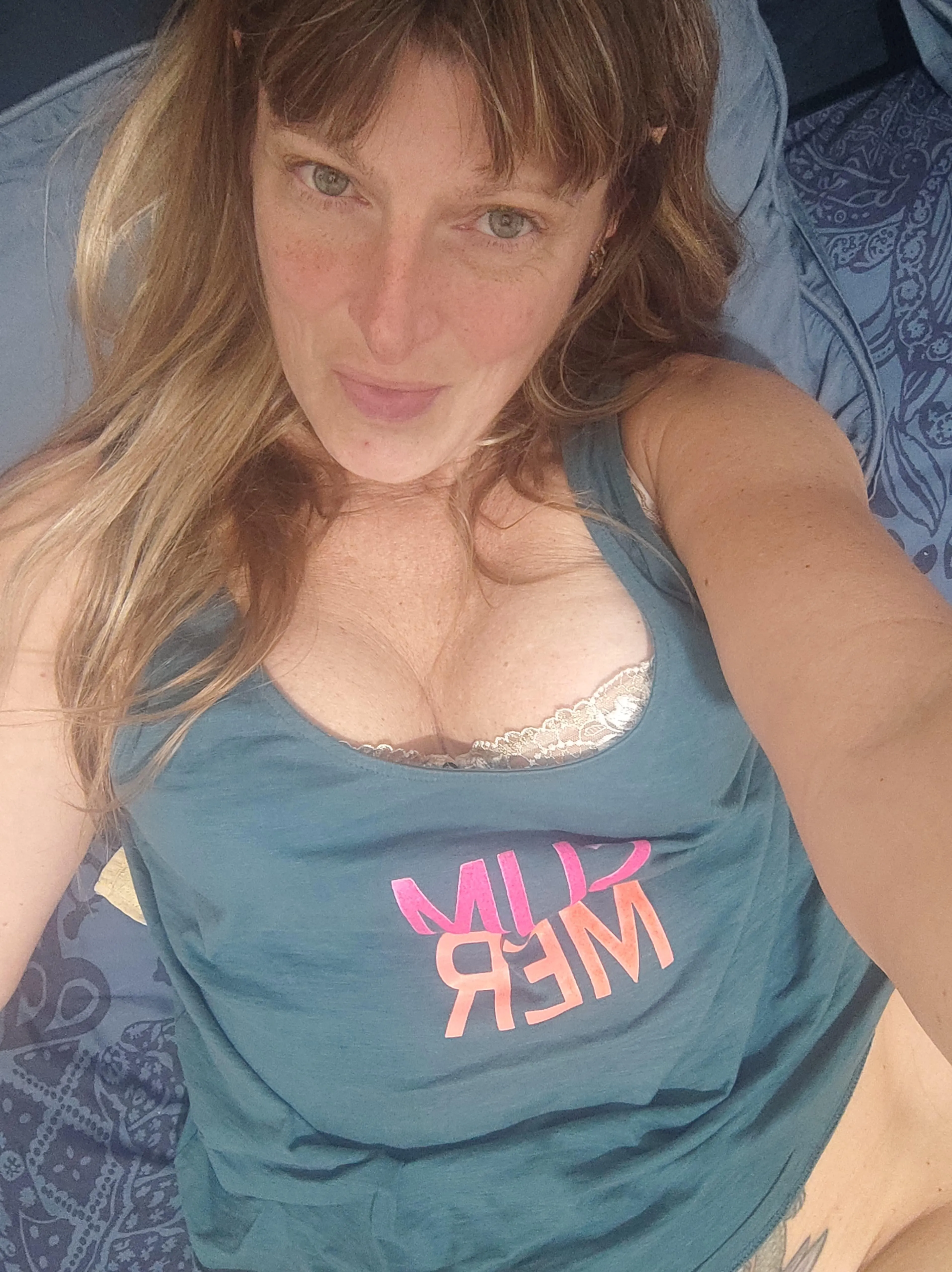 Je sens que la journée va être dure si je me prends pas tout de suite un bon coup de bite...