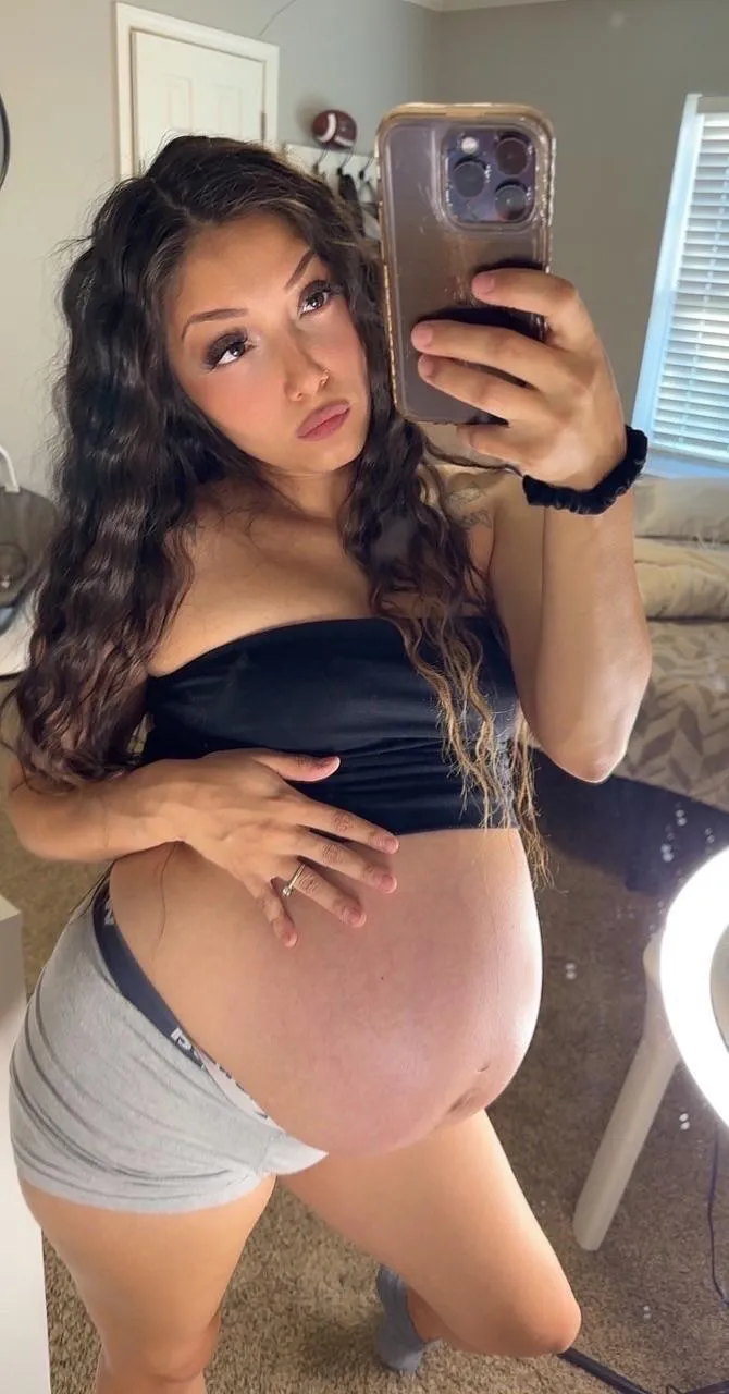 Would you fuck a hot pregnant girl?