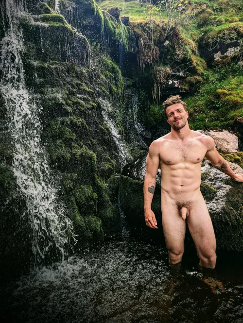 This will be the best picture you see all day of a hot naked man . In the elements