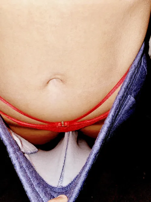 If you're sick of all the 'link in bio' scammers with their bait and switch fake promises then get at me. I'll send you a nude. No bullshit. That's it. End of post.