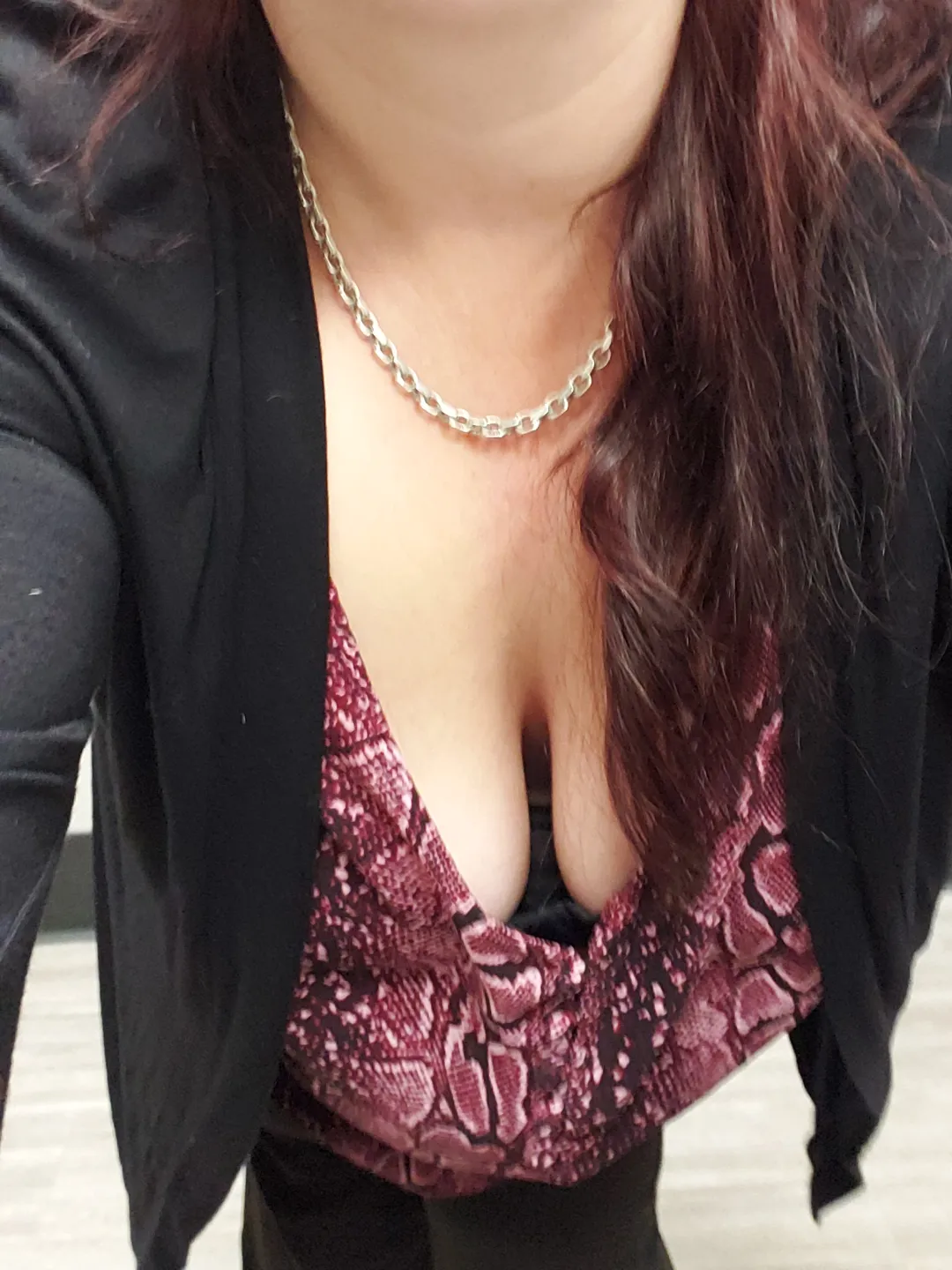 Just a little peek🫣