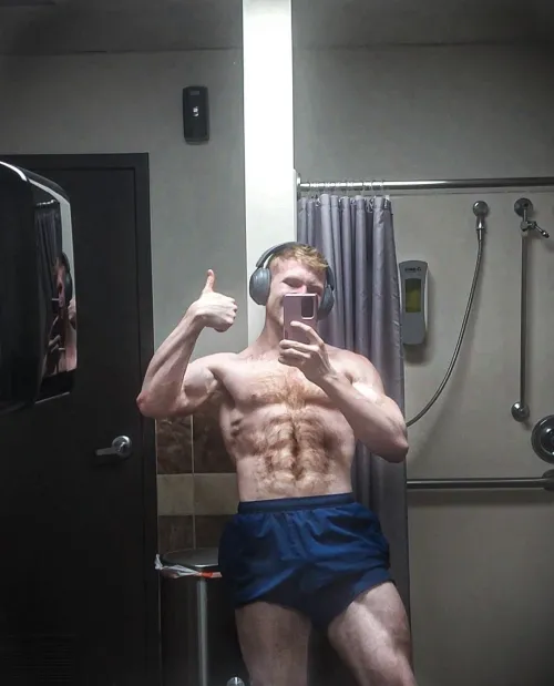 3 months into my cut , I deserve some worship for my dedication!