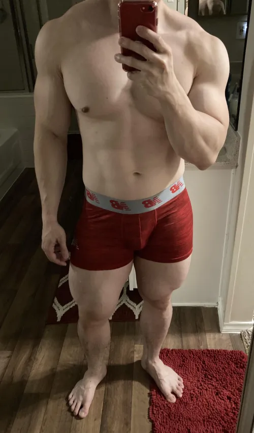 Leg day is my favorite routine 😎