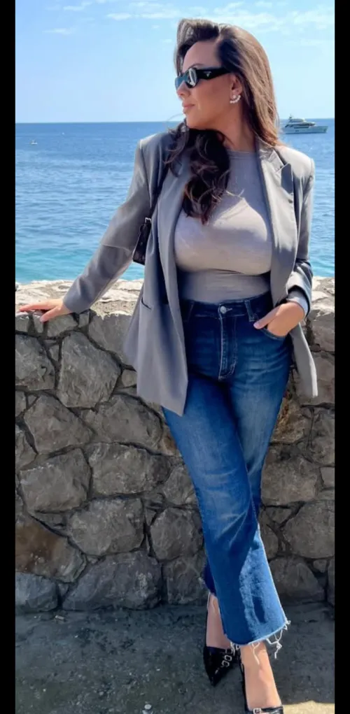 Beautiful big white bra lines