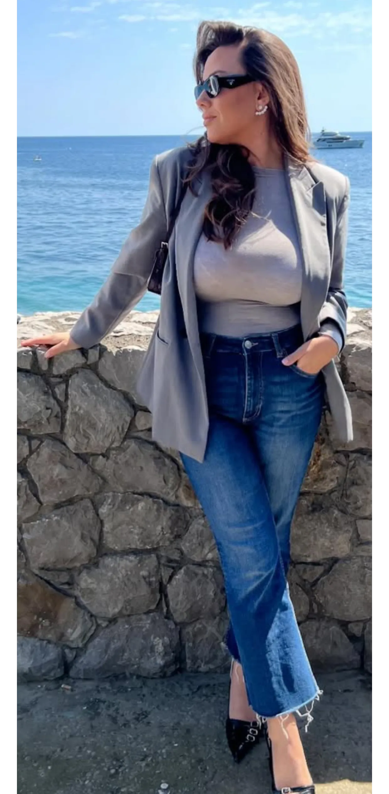 Beautiful big white bra lines