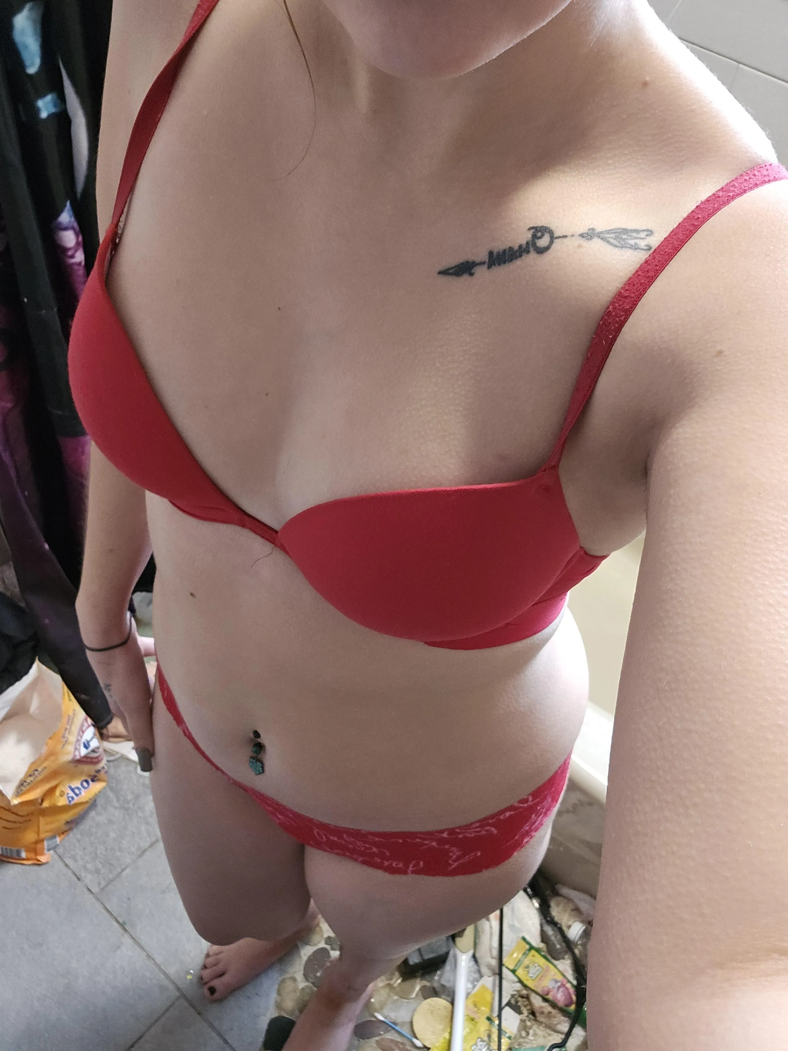 Milf here you want to watch me ride a toy?