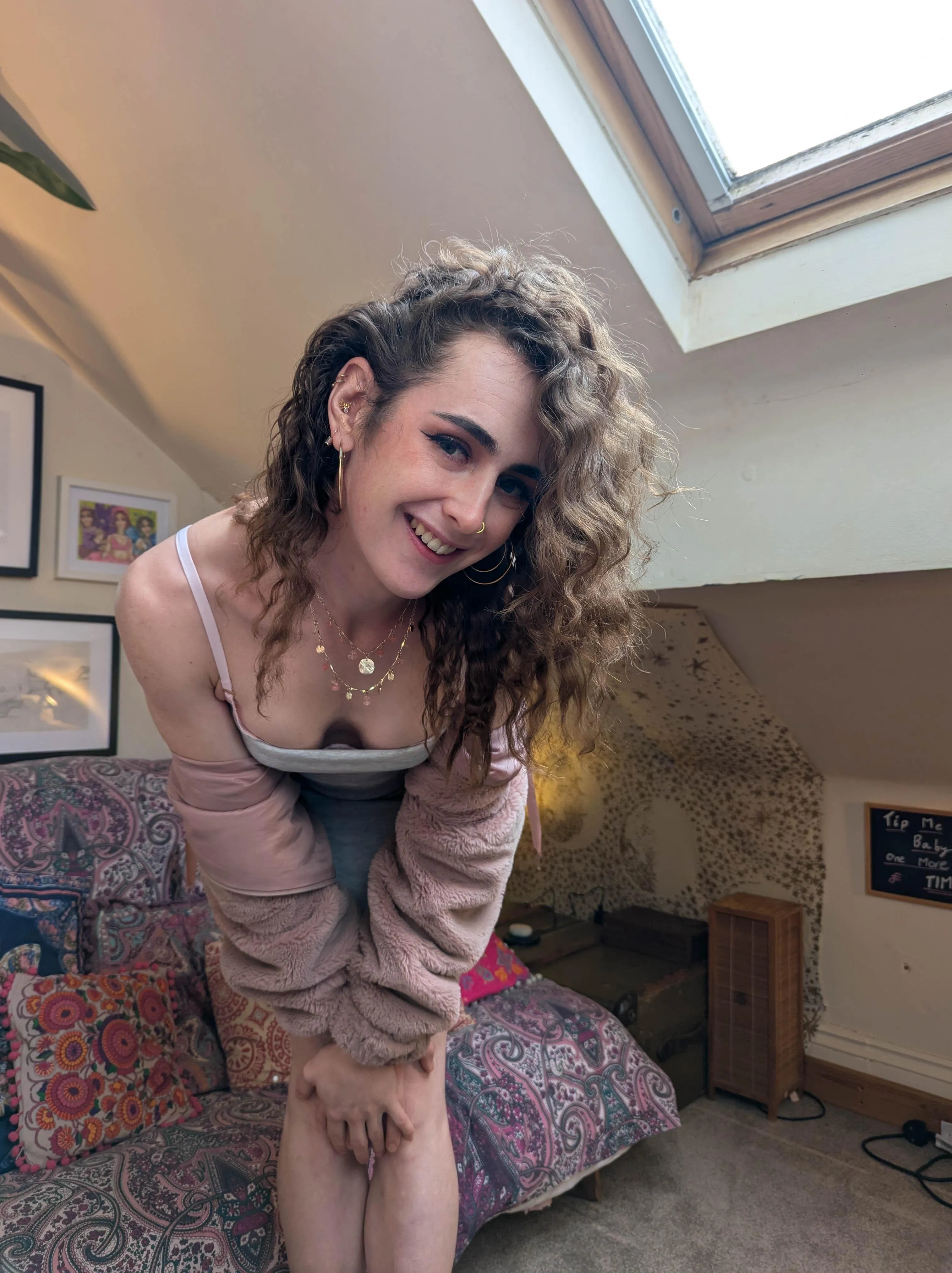 Would you accept dick pics from me? (serious)