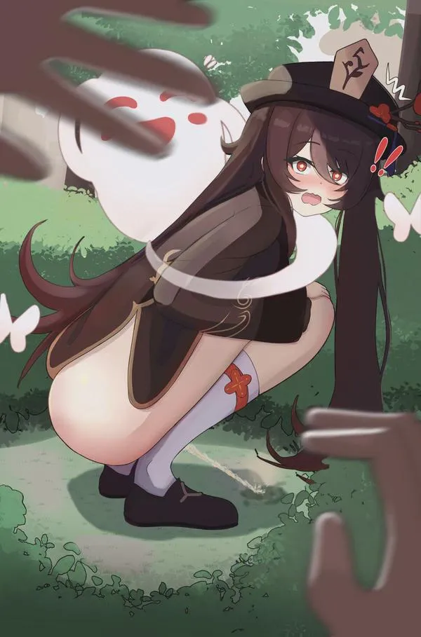 Hutao peeing in behind the bush and you peek on her